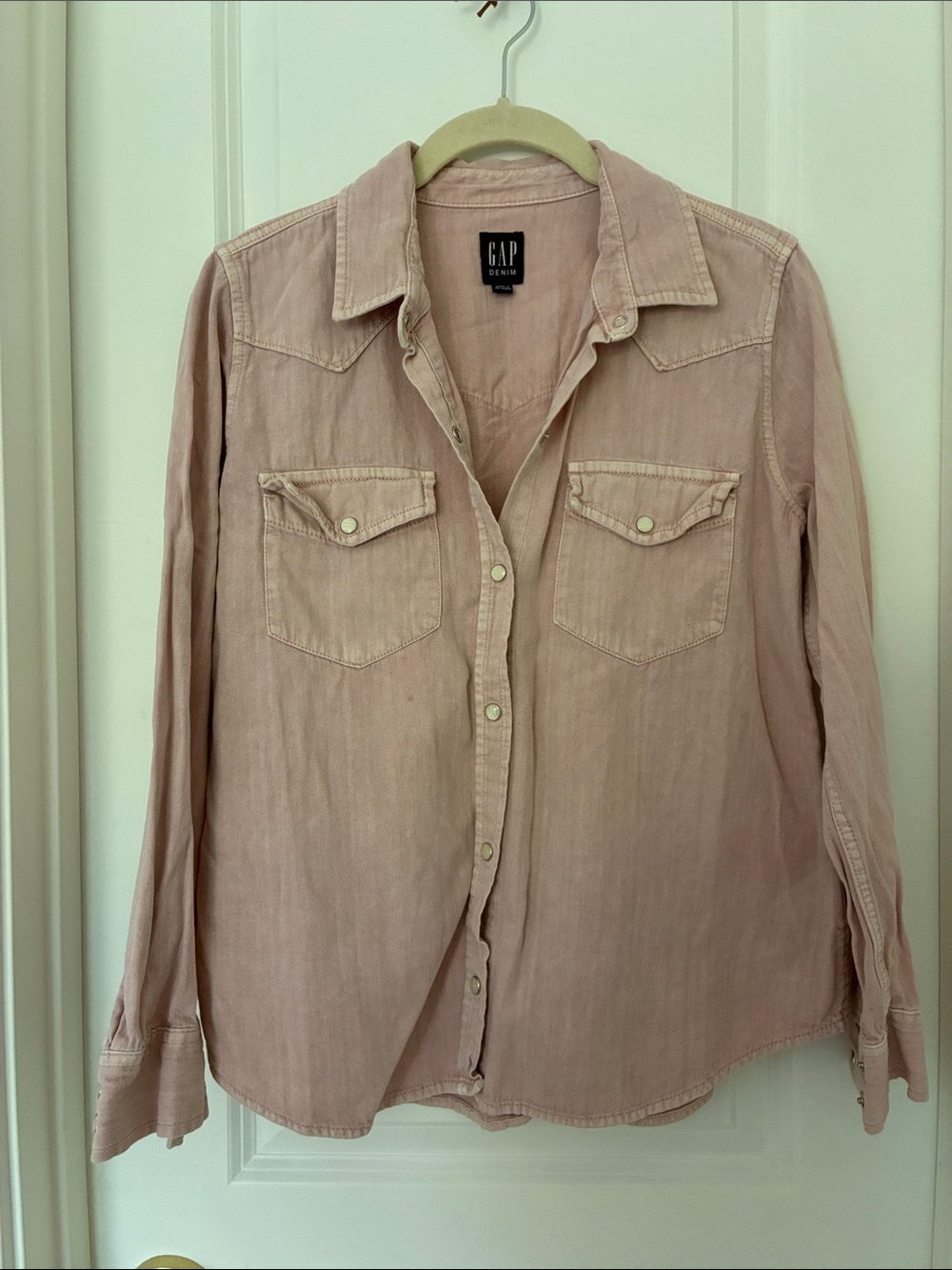 GAP Pale Pink Snap-Front Western Shirt